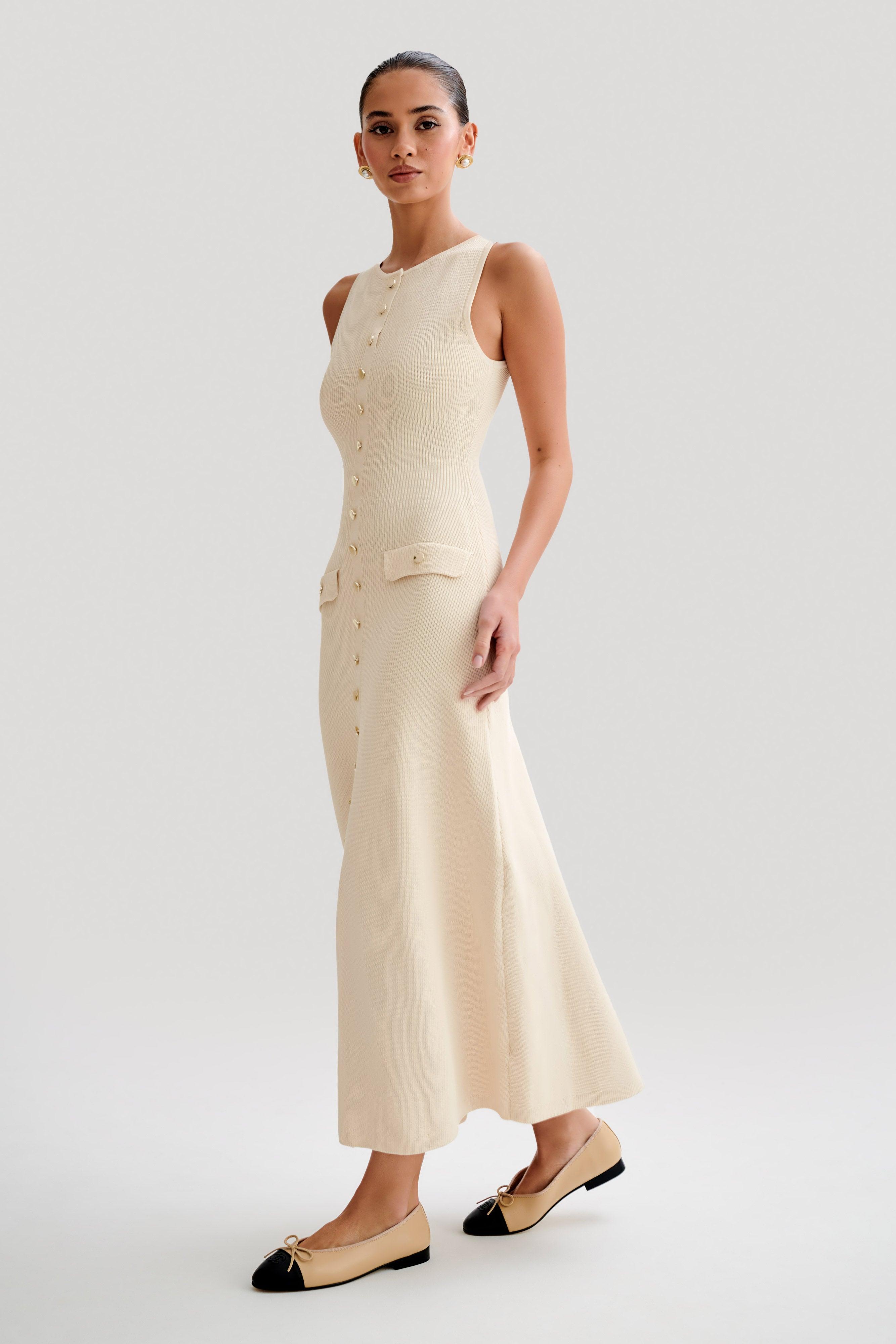 Parfait Élégance™ | ROBE MAXI SANS MANCHES AVEC BOUTONS